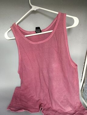 Women’s Sleeveless Mesh Tank Top - Pink